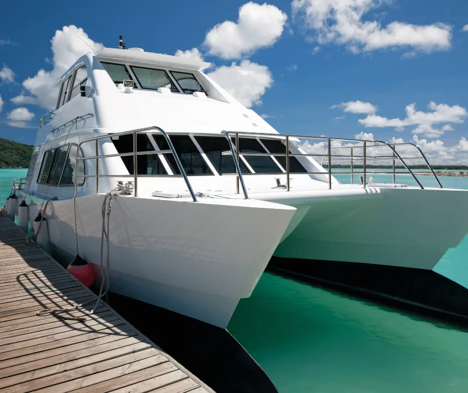 Sigurnosna oprema za najam katamarana